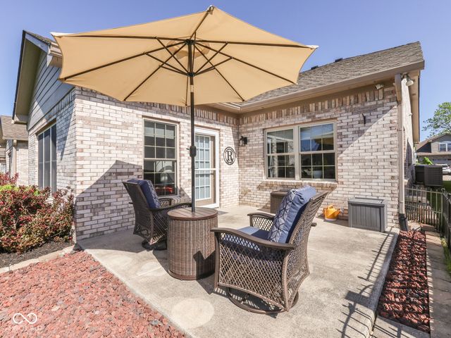 7746 Rosa Drive, Indianapolis, IN 46237