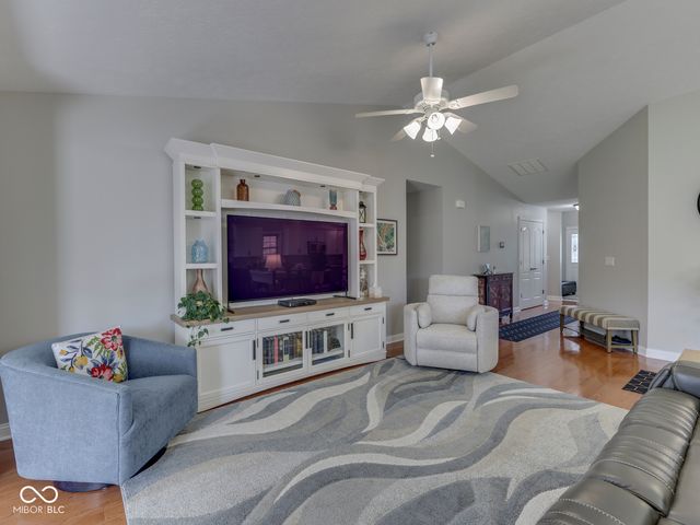 7746 Rosa Drive, Indianapolis, IN 46237
