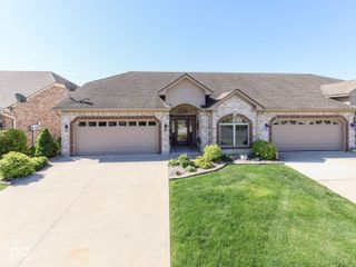 7746 Rosa Drive, Indianapolis, IN 46237