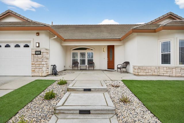 712 Parkridge Dr, Galt, CA 95632