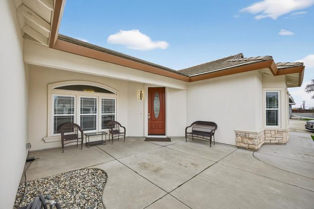 712 Parkridge Dr, Galt, CA 95632