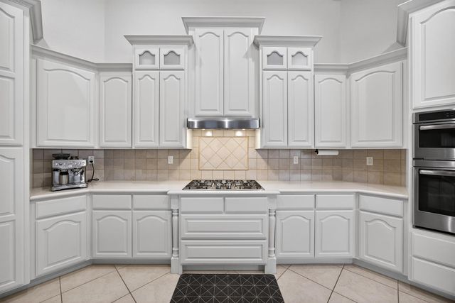 712 Parkridge Dr, Galt, CA 95632