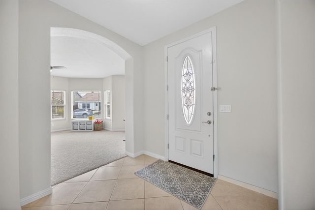 712 Parkridge Dr, Galt, CA 95632