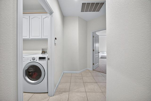 712 Parkridge Dr, Galt, CA 95632