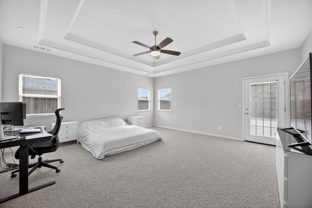 712 Parkridge Dr, Galt, CA 95632