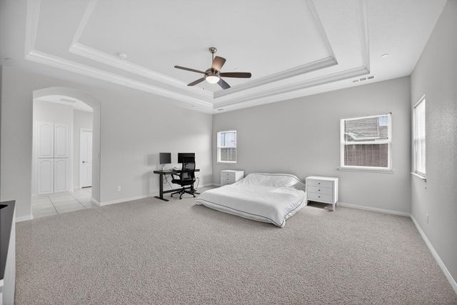 712 Parkridge Dr, Galt, CA 95632