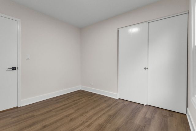 7979 Huntington Circle N, Hanover Park, IL 60133