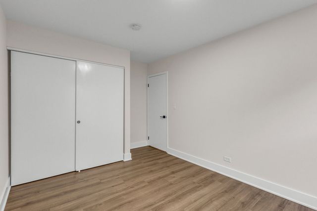7979 Huntington Circle N, Hanover Park, IL 60133