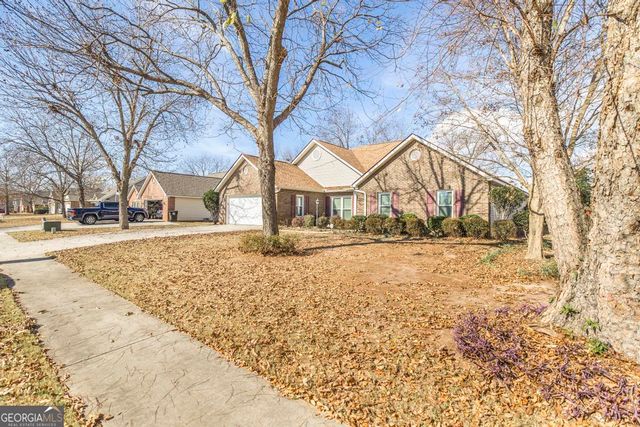 209 Mossy Ridge, Warner Robins, GA 31088