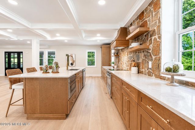 14 Coleman Lane, Titusville, NJ 08560