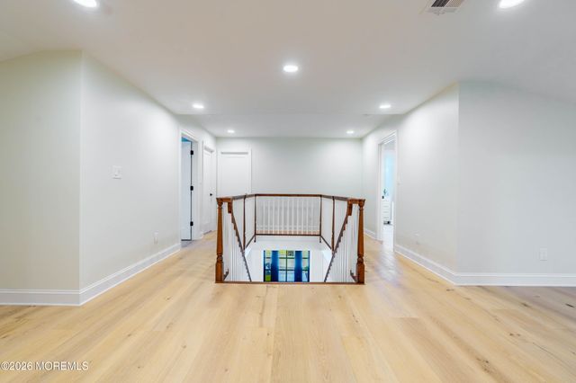 14 Coleman Lane, Titusville, NJ 08560
