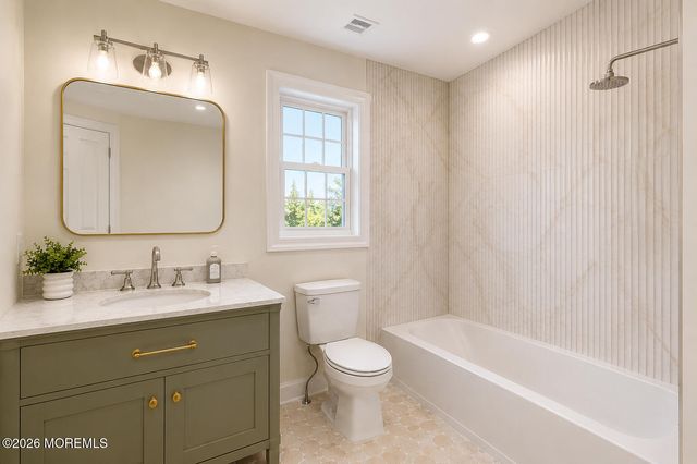 14 Coleman Lane, Titusville, NJ 08560