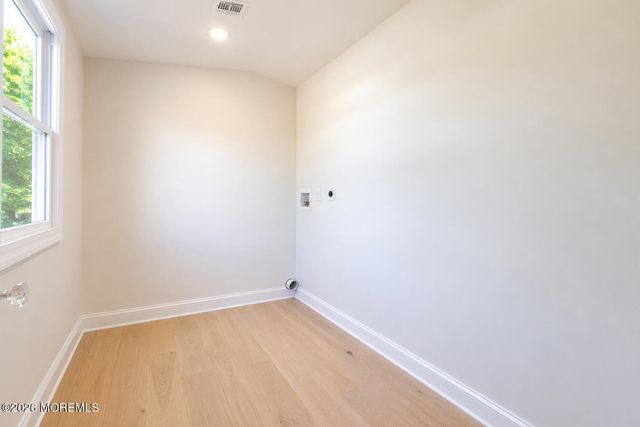 14 Coleman Lane, Titusville, NJ 08560