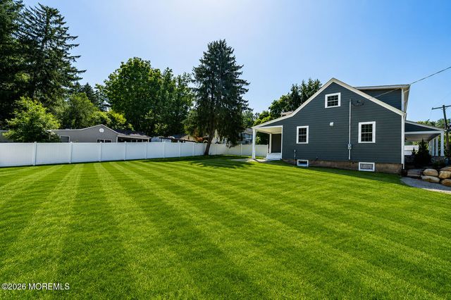 14 Coleman Lane, Titusville, NJ 08560