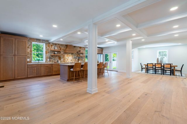 14 Coleman Lane, Titusville, NJ 08560