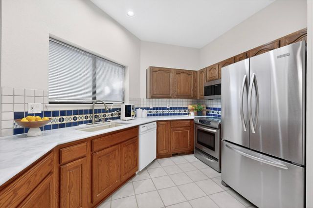 8420 N Sonoma Valley Road NE, Albuquerque, NM 87122