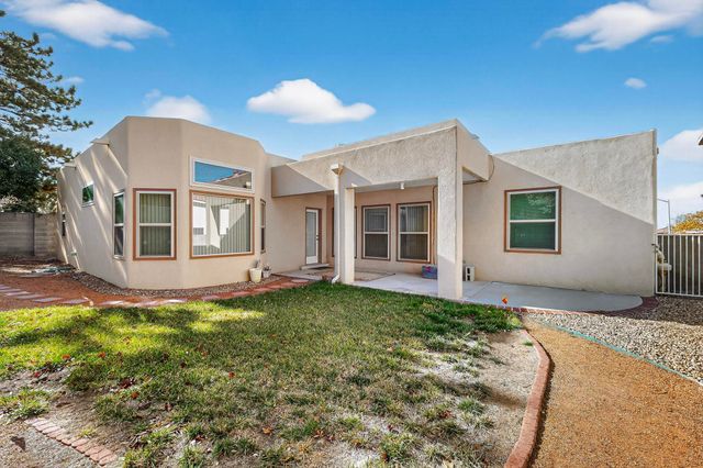 8420 N Sonoma Valley Road NE, Albuquerque, NM 87122
