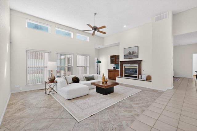 8420 N Sonoma Valley Road NE, Albuquerque, NM 87122