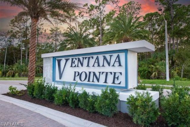 10439 Ventana LN, Naples, FL 34120