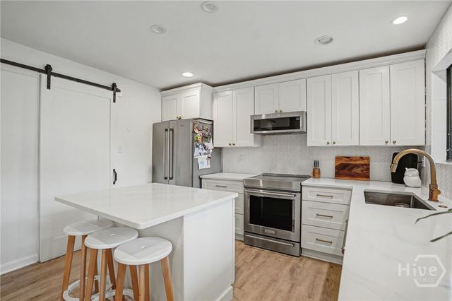 16 Dame Kathryn Drive, Savannah, GA 31411