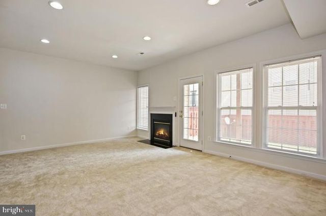 22052 DILWORTH SQ, Broadlands, VA 20148