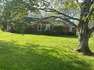 109 Keith Dr, Clarksville, TN 37043