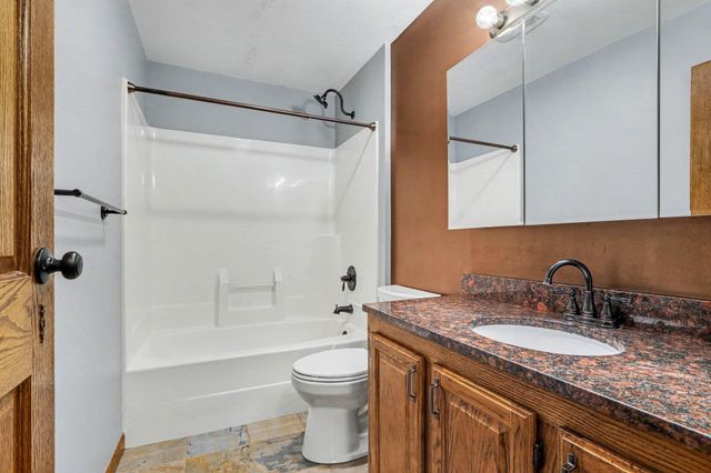 410 Presidential Drive, Battle Creek, MI 49037