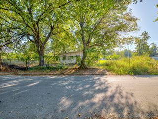 1331 N Rockford Avenue, Tulsa, OK 74106