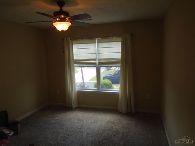 74 W Persimmon Drive, Hamilton, OH 45013