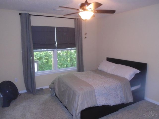 74 W Persimmon Drive, Hamilton, OH 45013
