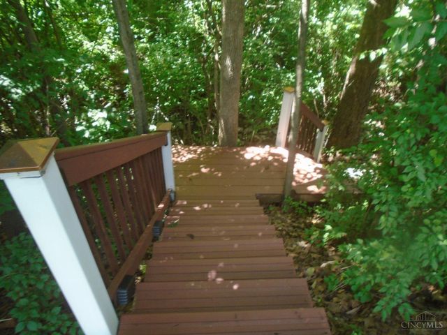 74 W Persimmon Drive, Hamilton, OH 45013