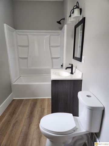 1926 G Street, Lincoln, NE 68510