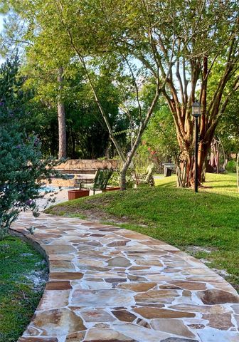 4003 Country Trails Street, Alvin, TX 77511
