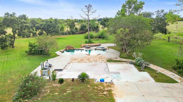 4003 Country Trails Street, Alvin, TX 77511