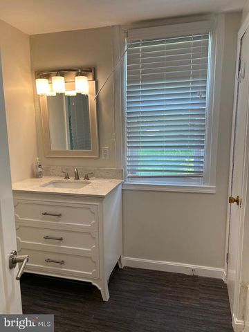 1299 PORTERS RD, Spring Grove, PA 17362
