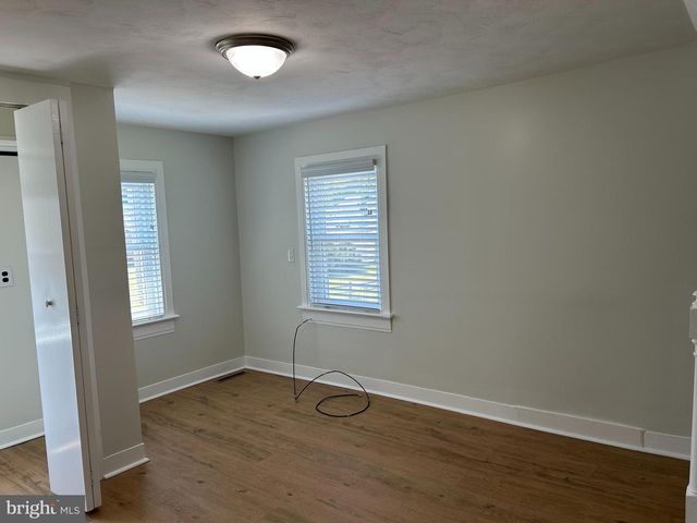 1299 PORTERS RD, Spring Grove, PA 17362