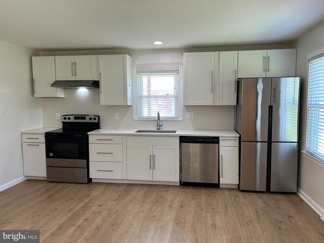 1299 PORTERS RD, Spring Grove, PA 17362
