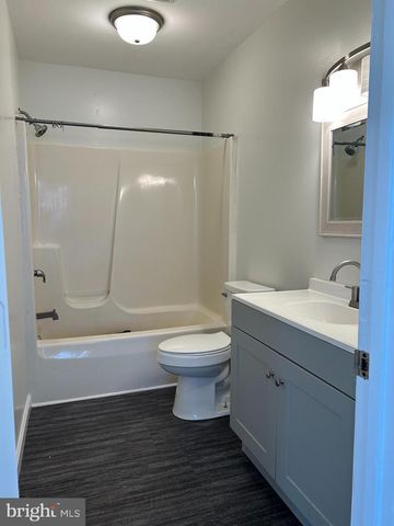 1299 PORTERS RD, Spring Grove, PA 17362