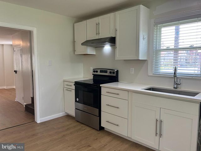 1299 PORTERS RD, Spring Grove, PA 17362