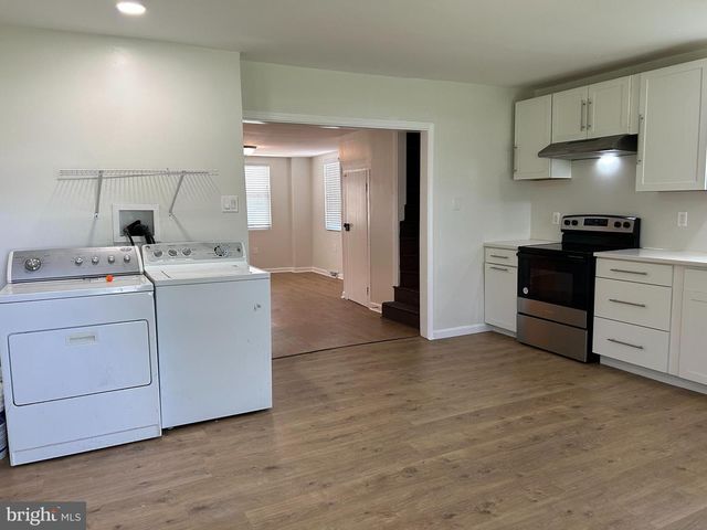 1299 PORTERS RD, Spring Grove, PA 17362