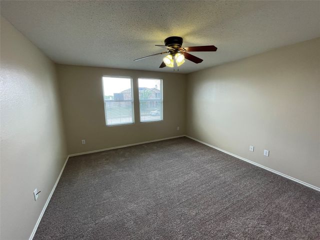 2912 Crimson Clover Drive, Lancaster, TX 75134