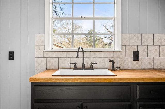 248 STOCK LANDING Road, Deville, LA 71328