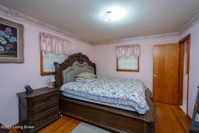 3019 Leman Dr, Louisville, KY 40220