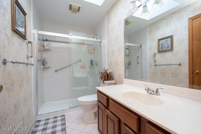 3019 Leman Dr, Louisville, KY 40220