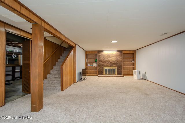 3019 Leman Dr, Louisville, KY 40220