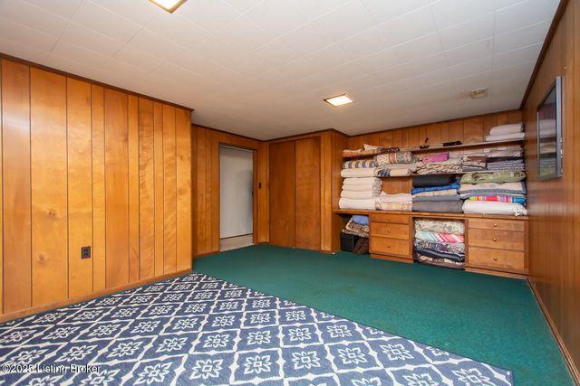 3019 Leman Dr, Louisville, KY 40220