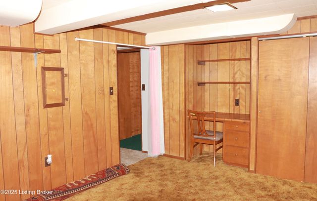 3019 Leman Dr, Louisville, KY 40220