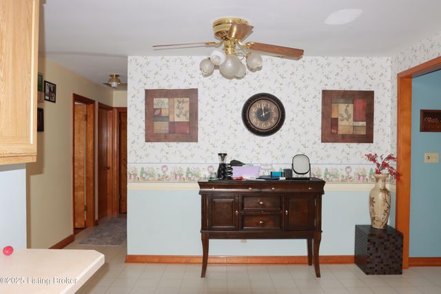 3019 Leman Dr, Louisville, KY 40220