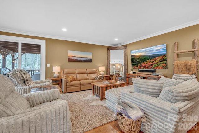 811 Linhigh Drive, Newland, NC 28657
