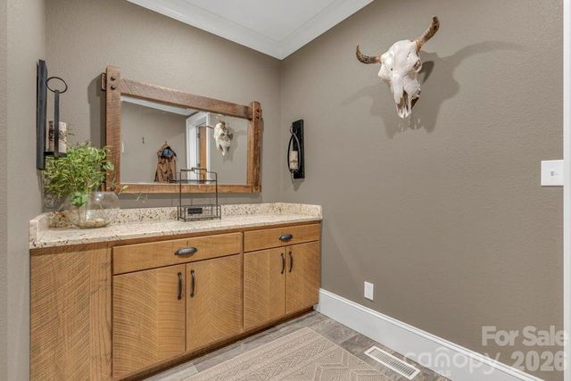811 Linhigh Drive, Newland, NC 28657